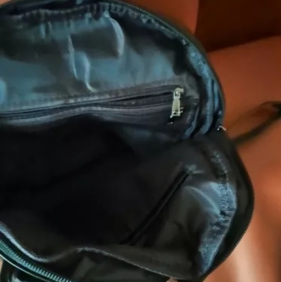 New Boutique Backpack - Picture 16 of 17